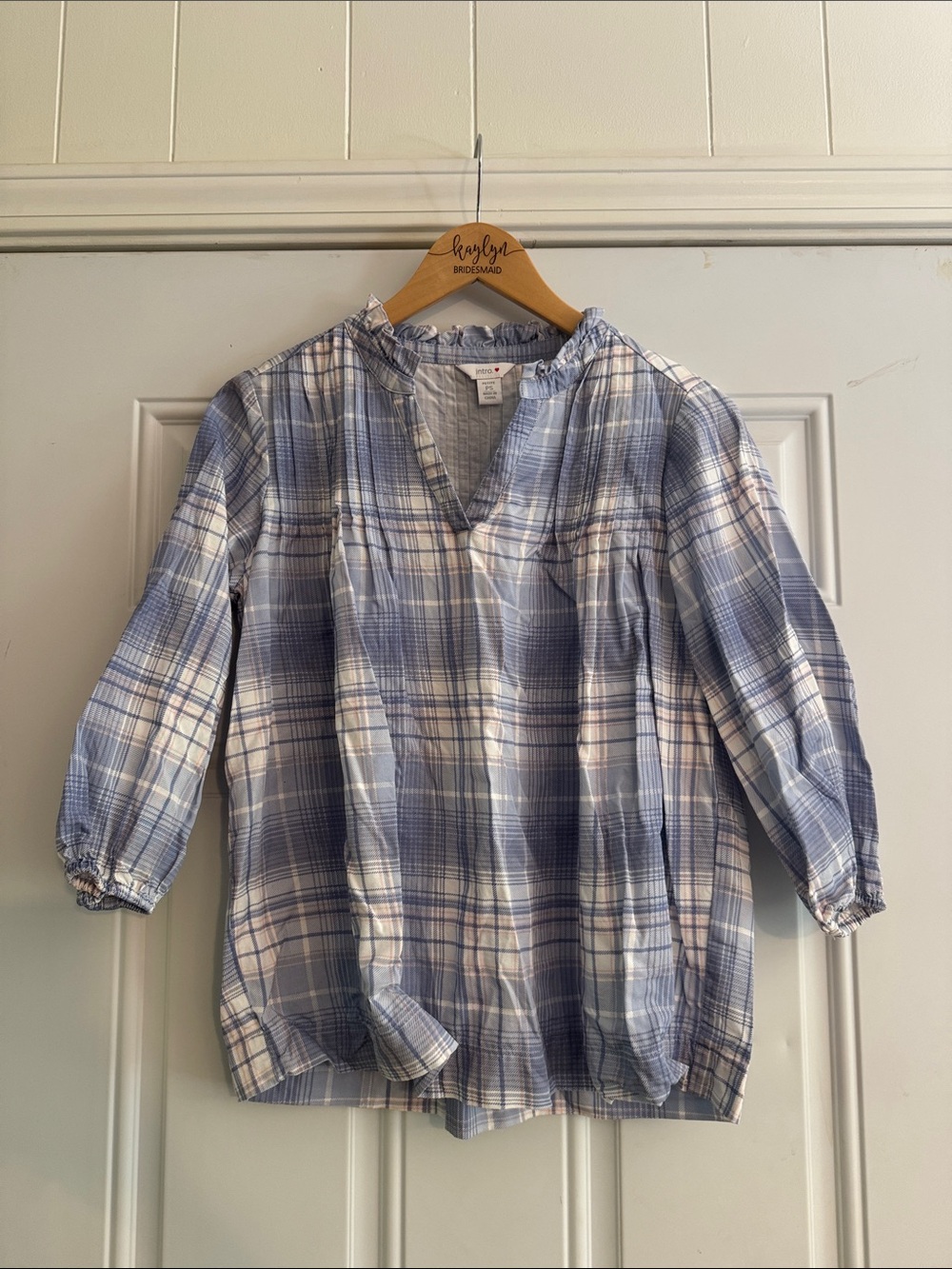 intro. Light Blue and White Plaid Ruffle-Neck Blouse